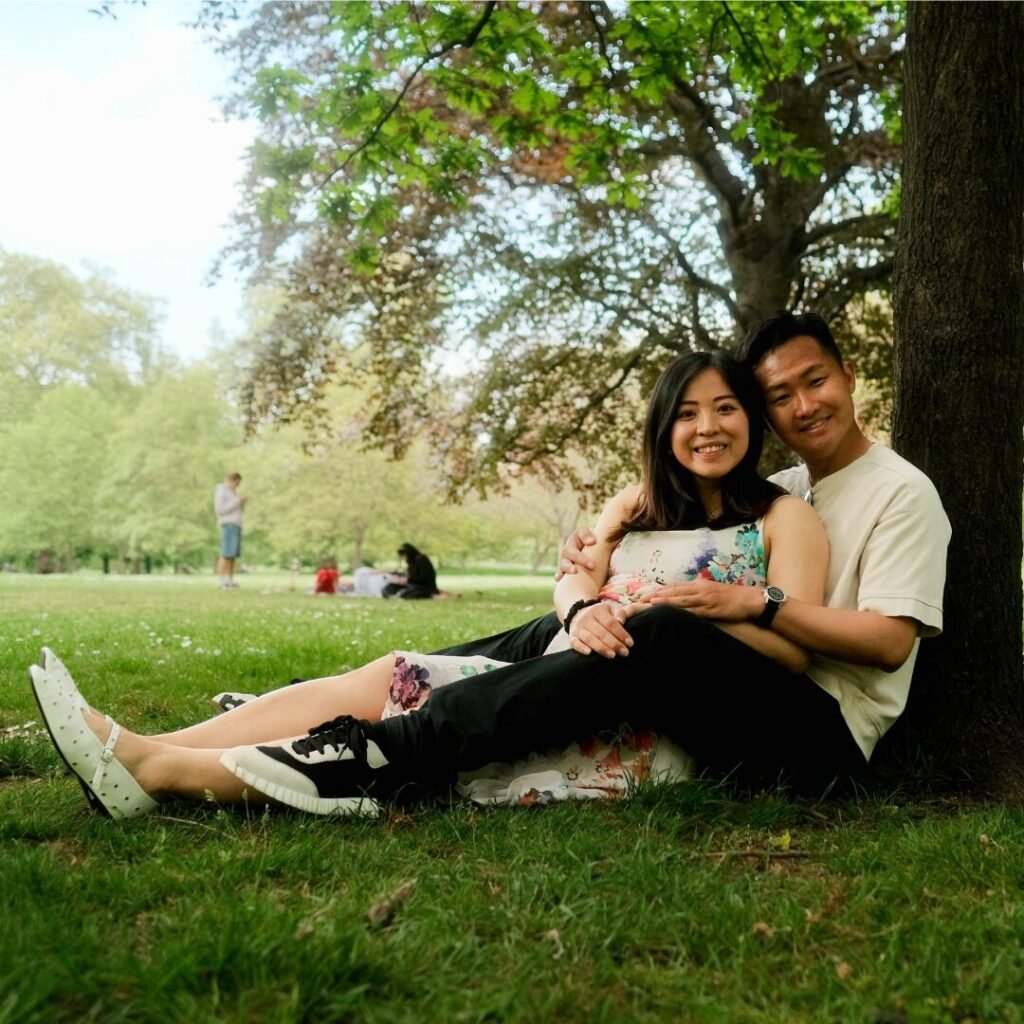 Couple’s photoshoot during FOF e-bike tour in Hyde Park